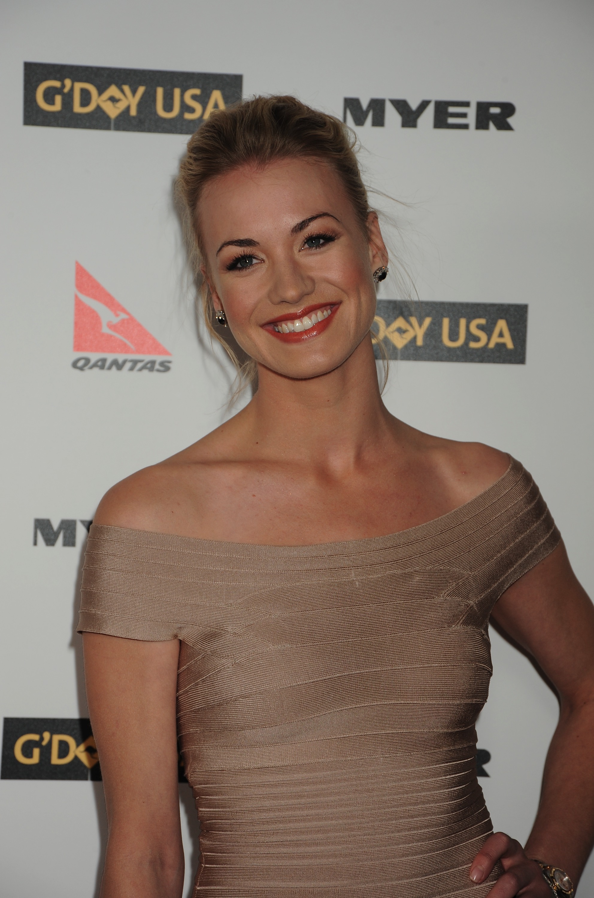 Yvonne Strahovski  in tan dress