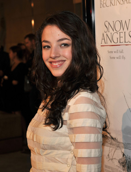 Olivia Thirlby in white linen