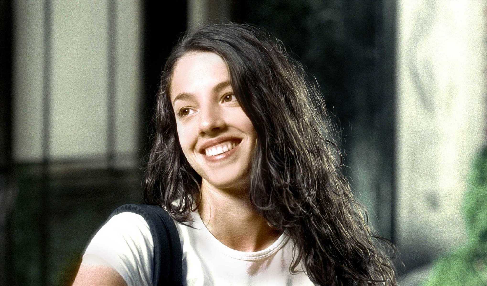 Olivia Thirlby smiles from The Wackness