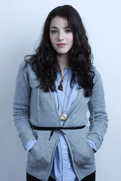 Olivia Thirlby - blue button down shirt and grey fleece jacket
