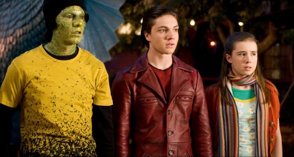 a green skinned snake boy, Chris Massoglia and a cute Jessica Carlson from Cirque du Freak