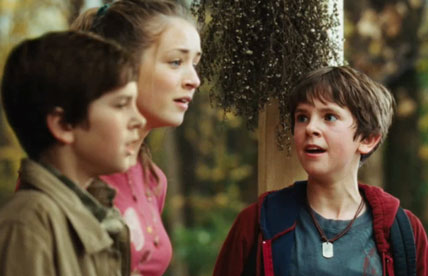 Freddie Highmore, Sarah Bolkger and Freddie Highmore - The Spiderwick Chronicles